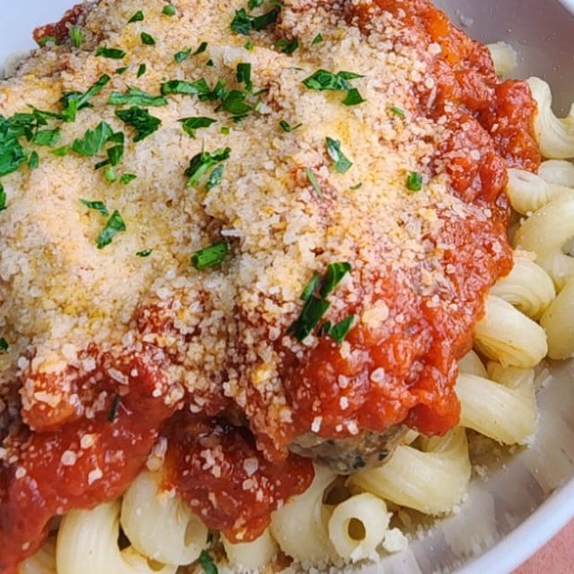 Side-Cavatappi Pasta w/ Red Sauce.